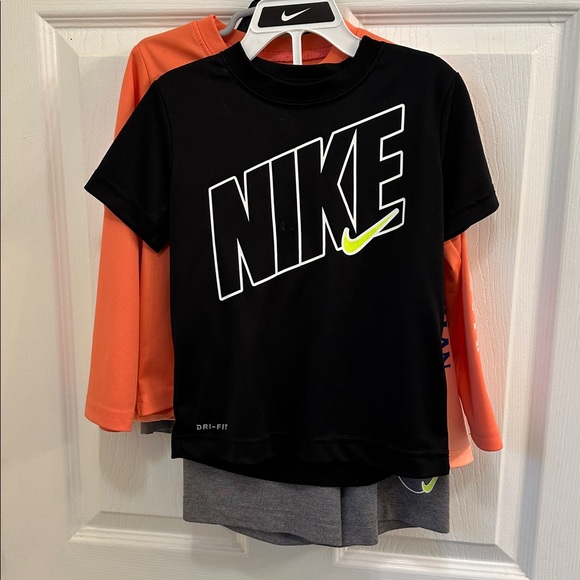 Size 4 Magellan and Nike outfits - Picture 3 of 10
